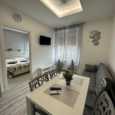 Andjela Apartment Trieste Bagian luar foto