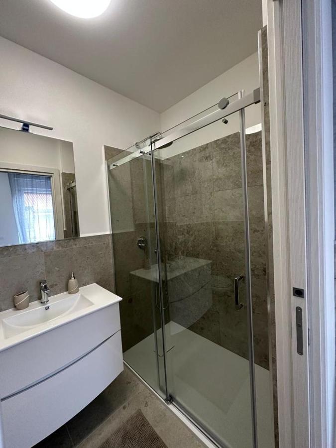 Andjela Apartment Trieste Bagian luar foto